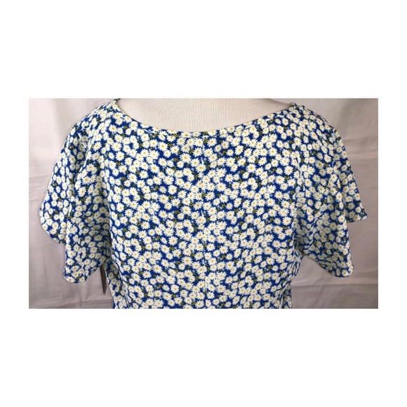 IZ Byer Floral Blouse Top Blue with White Daisys - Picture 6 of 10